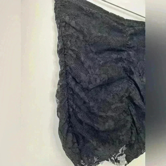 H&M Womens Black Lace Ruched Vampy Romantic Gothic Witchy Feminine Tube Top 0 - Picture 5 of 9